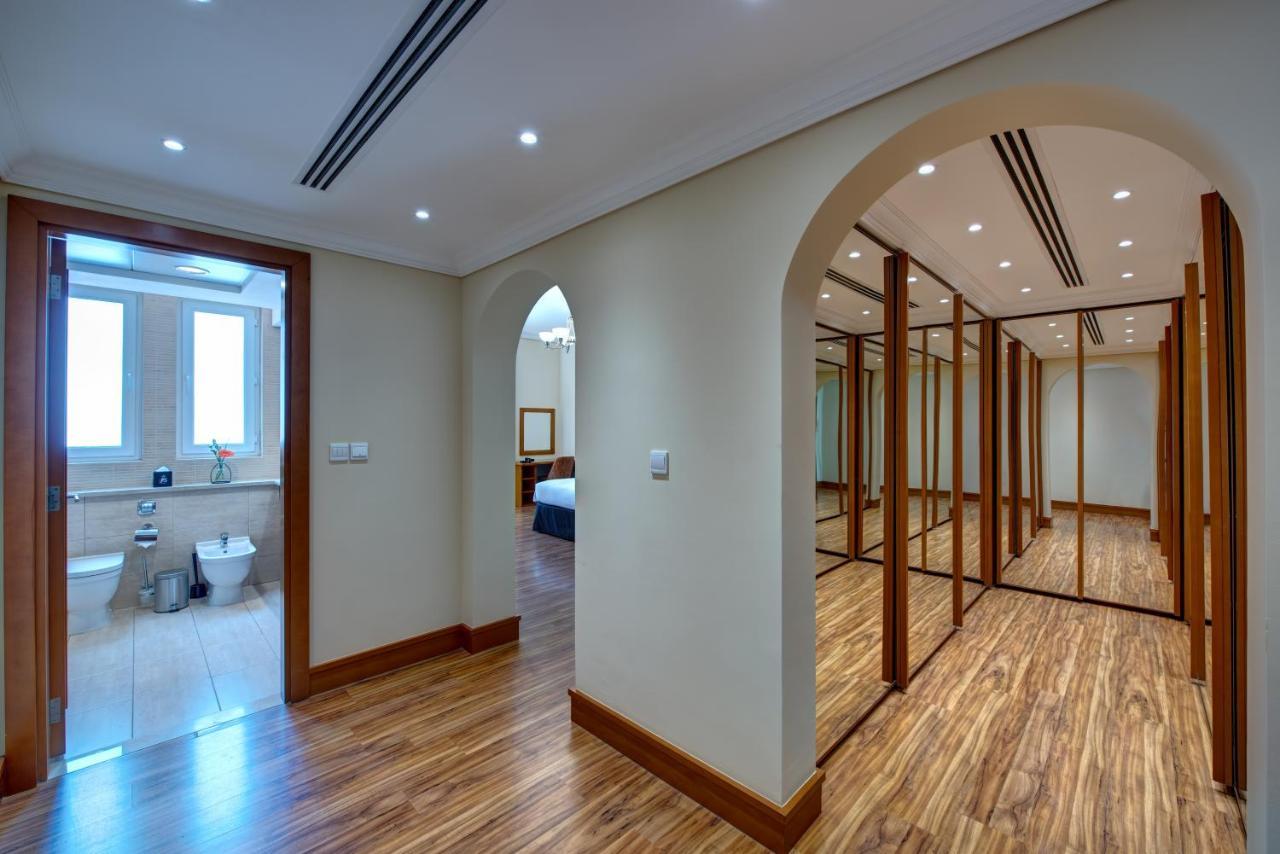 J5 Villas Holiday Homes Barsha Gardens ドバイ エクステリア 写真