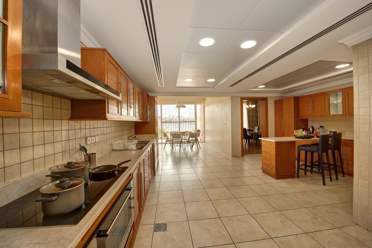 J5 Villas Holiday Homes Barsha Gardens ドバイ エクステリア 写真